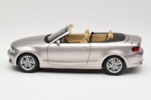 BMW 1 Series E88 Кабриолет Mineral Silver Metallic Kyosho 1:18 80430427020 Метал — снимка 4 от 8