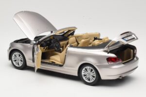 BMW 1 Series E88 Кабриолет Mineral Silver Metallic Kyosho 1:18 80430427020 Метал — снимка 5 от 8