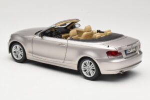 BMW 1 Series E88 Кабриолет Mineral Silver Metallic Kyosho 1:18 80430427020 Метал — снимка 7 от 8