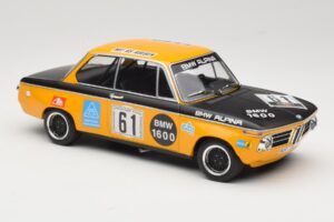 BMW 1600-2 BMW Alpina #61 R. Herzog / N. Lauda DNF 6 Hours Nurburgring 1970 Minichamps 1:18 155702661 Метал — снимка 4 от 6