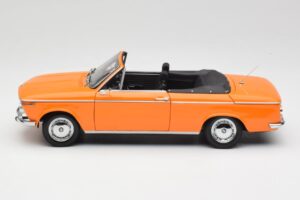 BMW 1600 Кабриолет Оранжев Minichamps 1:18 100021030-O Метал — снимка 4 от 8