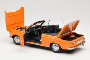 BMW 1600 E10 Кабриолет Оранжев Minichamps 1:18 100021030 Метал — снимка 5 от 8