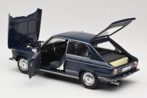BMW 1600 Touring Син Minichamps 1:18 80430145823 Метал — снимка 5 от 8