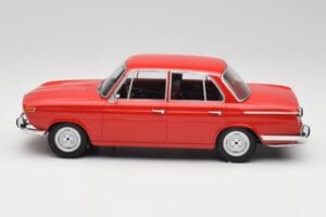 BMW 1800 Ti Кармин Червен Minichamps 1:18 107024001 Метал — снимка 3 от 6