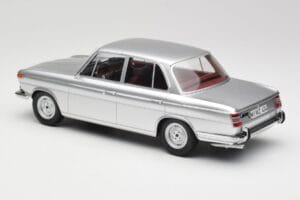 BMW 1800 Ti Сребрист Minichamps 1:18 107024000 Смола — снимка 5 от 6