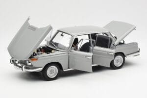 BMW 1800 TiSA Bernina Сив AUTOart 1:18 70621 Метал — снимка 2 от 8
