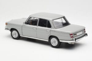 BMW 1800 TiSA Bernina Сив AUTOart 1:18 70621 Метал — снимка 7 от 8