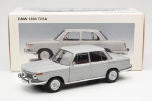 BMW 1800 TiSA Bernina Сив AUTOart 1:18 70621 Метал — снимка 8 от 8