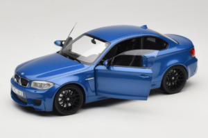 BMW 1M Coupe E82 Blue Metallic Minichamps 1:18 110020025 Метал — снимка 2 от 8