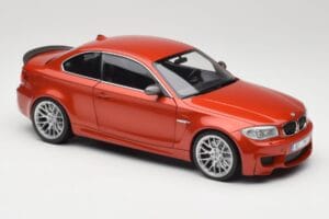 BMW 1M Coupe E82 Sakhir Orange Metallic Minichamps 1:18 110020020 Метал — снимка 6 от 8