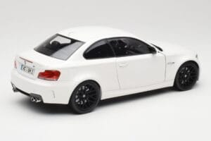 BMW 1M Coupe E82 Бял Minichamps 1:18 110020022 Метал — снимка 3 от 8