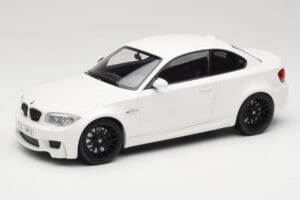 BMW 1M Coupe E82 Бял Minichamps 1:18 110020022 Метал