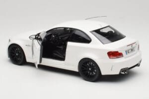 BMW 1M Coupe E82 Бял Minichamps 1:18 110020022 Метал — снимка 5 от 8