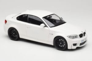 BMW 1M Coupe E82 Бял Minichamps 1:18 110020022 Метал — снимка 6 от 8