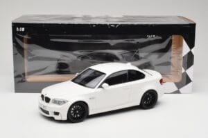 BMW 1M Coupe E82 Бял Minichamps 1:18 110020022 Метал — снимка 8 от 8