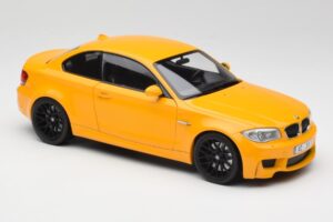 BMW 1M Coupe E82 Жълт Minichamps 1:18 110020026 Метал — снимка 6 от 8