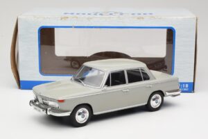 BMW 2000 TI Сив MCG 1:18 MCG18112 Метал — снимка 6 от 6