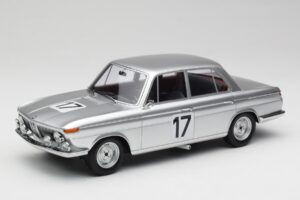 BMW 2000 Ti #17 J. Ickx / H. Hahne 24 Hours of Spa 1966 Winners Minichamps 1:18 107662517 Смола