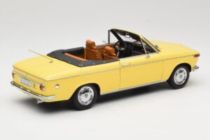 BMW 2002 Кабриолет Ярко Зелено Minichamps 1:18 80430145820 Метал — снимка 3 от 8