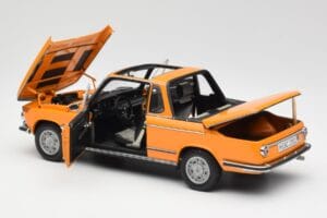 BMW 2002 E10 Кабриолет Colorado Оранжев AUTOart 1:18 80430300713 Метал — снимка 5 от 8