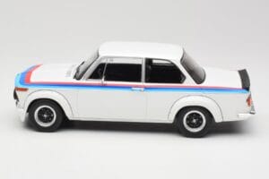 BMW 2002 E10 Turbo Бял MCG 1:18 MCG18408R Метал — снимка 3 от 6