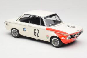 BMW 2002 tiK BMW AG #1 H. Hahne / D. Quester Class Winner Guards International 6 Hours Brands Hatch 1969 Minichamps 1:18 1556 — снимка 4 от 6