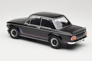 BMW 2002 Turbo Черен Minichamps 1:18 155026204 Метал — снимка 5 от 6