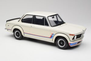 BMW 2002 Turbo E10 Chamonix Бял Otto 1:12 G077 Смола — снимка 3 от 5