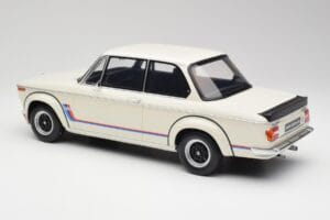 BMW 2002 Turbo E10 Chamonix Бял Otto 1:12 G077 Смола — снимка 4 от 5