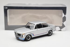 BMW 2002 Turbo E10 Сребрист Minichamps 1:18 155026201 Метал — снимка 6 от 6