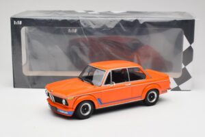 BMW 2002 Turbo Оранжев Minichamps 1:18 155026202 Метал — снимка 6 от 6