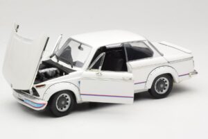 BMW 2002 Turbo E10 Бял Anson 1:18 30393 Метал — снимка 2 от 8