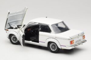 BMW 2002 Turbo E10 Бял Anson 1:18 30393 Метал — снимка 5 от 8