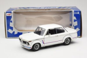 BMW 2002 Turbo E10 Бял Anson 1:18 30393 Метал — снимка 8 от 8