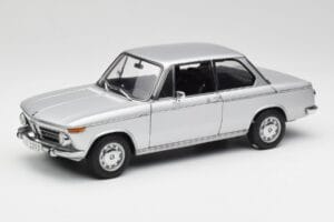 BMW 2002tii Сребрист AUTOart 1:18 80430151479 Метал