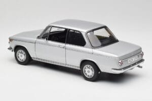 BMW 2002tii Сребрист AUTOart 1:18 80430151479 Метал — снимка 7 от 8