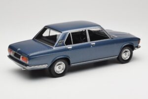 BMW 2500 E3 Blue Metallic Minichamps 1:18 155029200 Метал — снимка 2 от 6