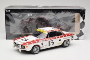 BMW 2800 CS E9 #15 Team Marabout Gaye / S. Braillard 24 Hours of Spa 1972 Minichamps 1:18 155722715 Метал — снимка 6 от 6
