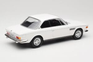 BMW 2800 CS E9 Бял Minichamps 1:18 155028030 Метал — снимка 2 от 6