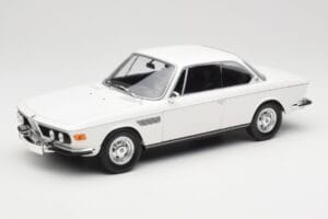 BMW 2800 CS E9 Бял Minichamps 1:18 155028030 Метал