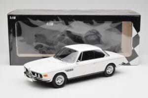 BMW 2800 CS E9 Бял Minichamps 1:18 155028030 Метал — снимка 6 от 6