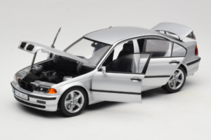 BMW 3 Series E46 Сребрист UT Models 1:18 80439421535 Метал — снимка 2 от 8