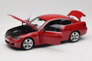 BMW 3 Series E92 Червен Kyosho 1:18 80430407219 Метал — снимка 2 от 8
