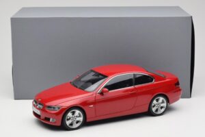 BMW 3 Series E92 Червен Kyosho 1:18 80430407219 Метал — снимка 8 от 8