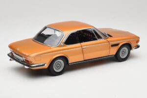 BMW 3.0 CSi E9 Gold Metallic Minichamps 1:18 180029027 Метал — снимка 3 от 8