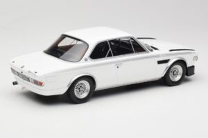 BMW 3.0 CSL E9 Chamonix White Otto 1:18 OT1145 Смола — снимка 2 от 6