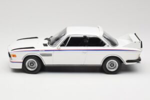 BMW 3.0 CSL E9 Бял Minichamps 1:18 155028136 Метал — снимка 3 от 6