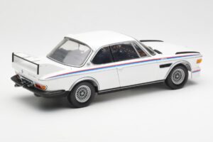 BMW 3.0 CSL E9 Със Спойлер Комплект Бял Minichamps 1:18 180029021 Метал — снимка 3 от 8