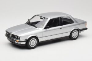 BMW 323i E21 Сребрист Minichamps 1:18 155026001 Метал