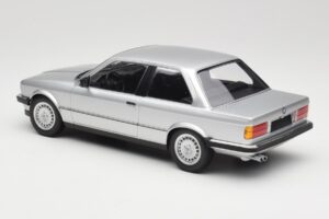 BMW 323i E21 Сребрист Minichamps 1:18 155026001 Метал — снимка 5 от 6
